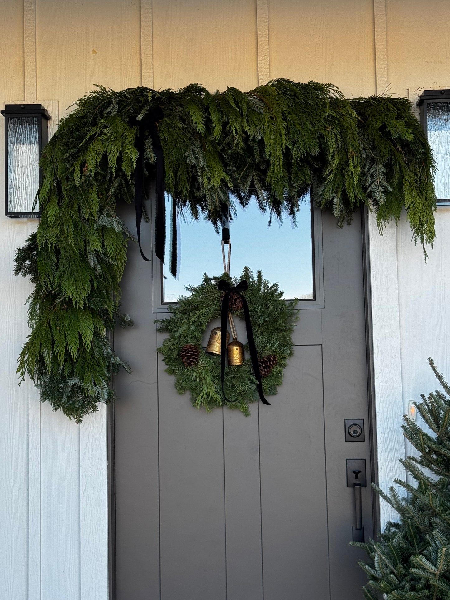 PORCH DECOR